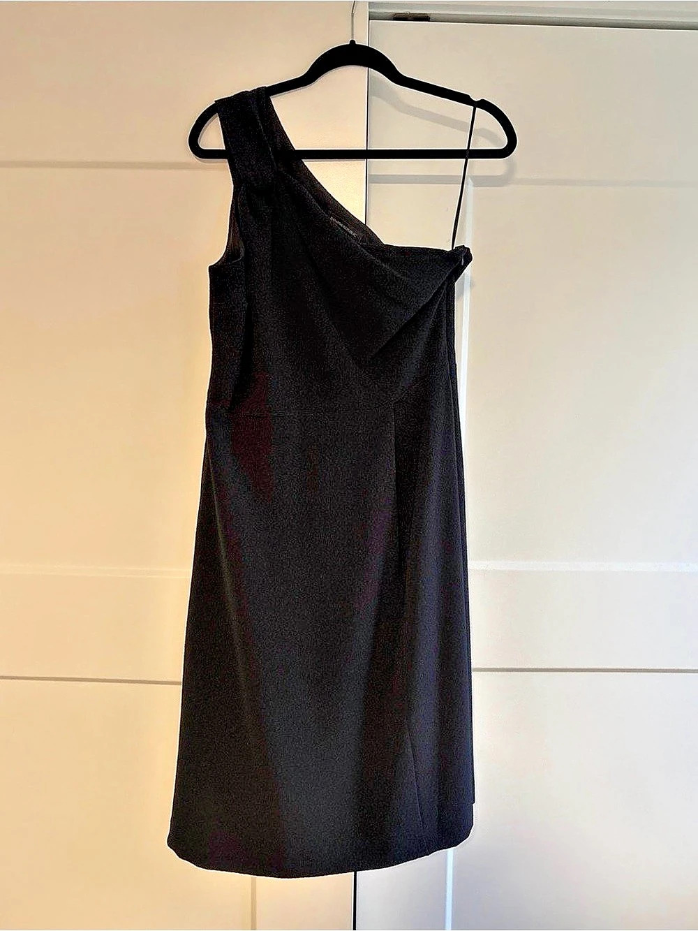 Banana Republic One-Shoulder Dress in Black Size 10
